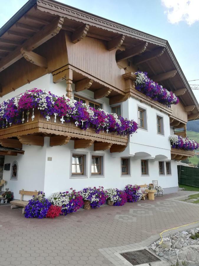 Apartamento Haus Anna Tux Exterior foto